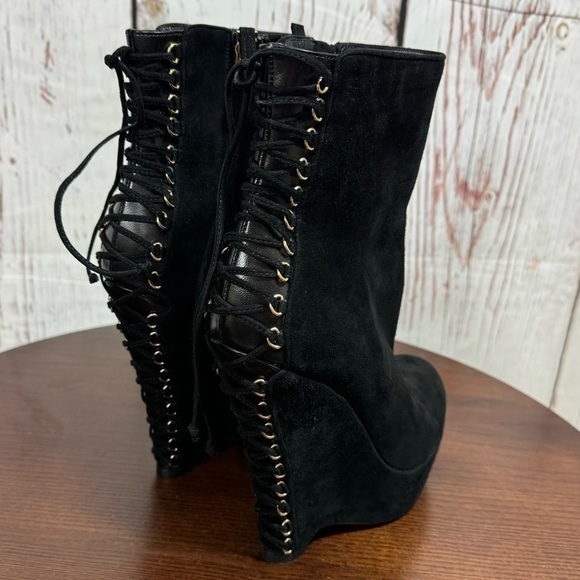 YSL YVES SAINT LAURENT MADGE ANKLE BOOTIE. Side Zip with corset detail 37.5 EUC - Picture 2 of 14
